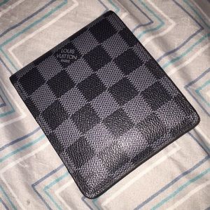 Louis vuttion wallet